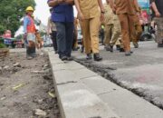 Beri Kenyamanan, Pemko Medan Bangun Trotoar dengan Marka Disabilitas